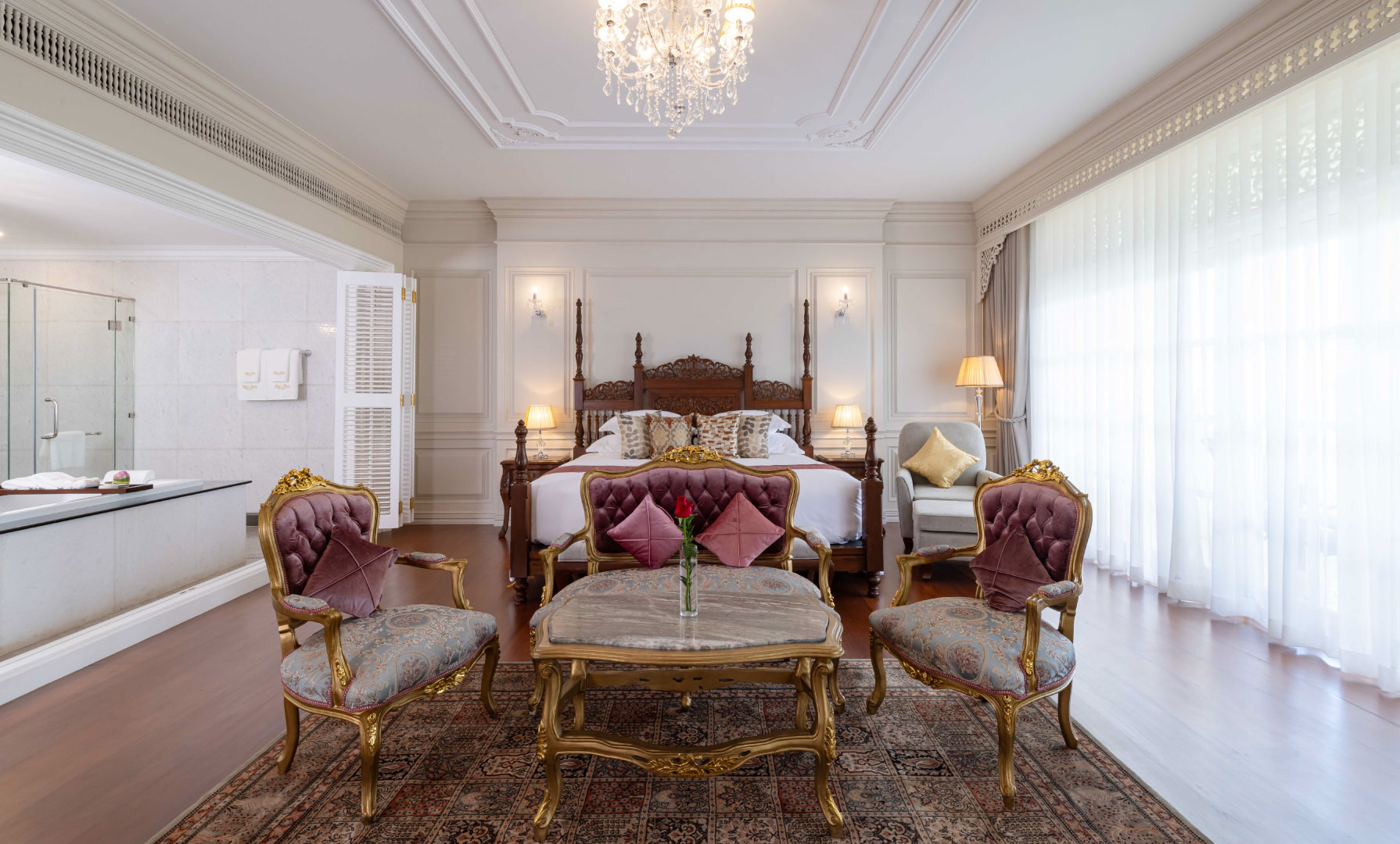 room-types-Executive-Suite-02